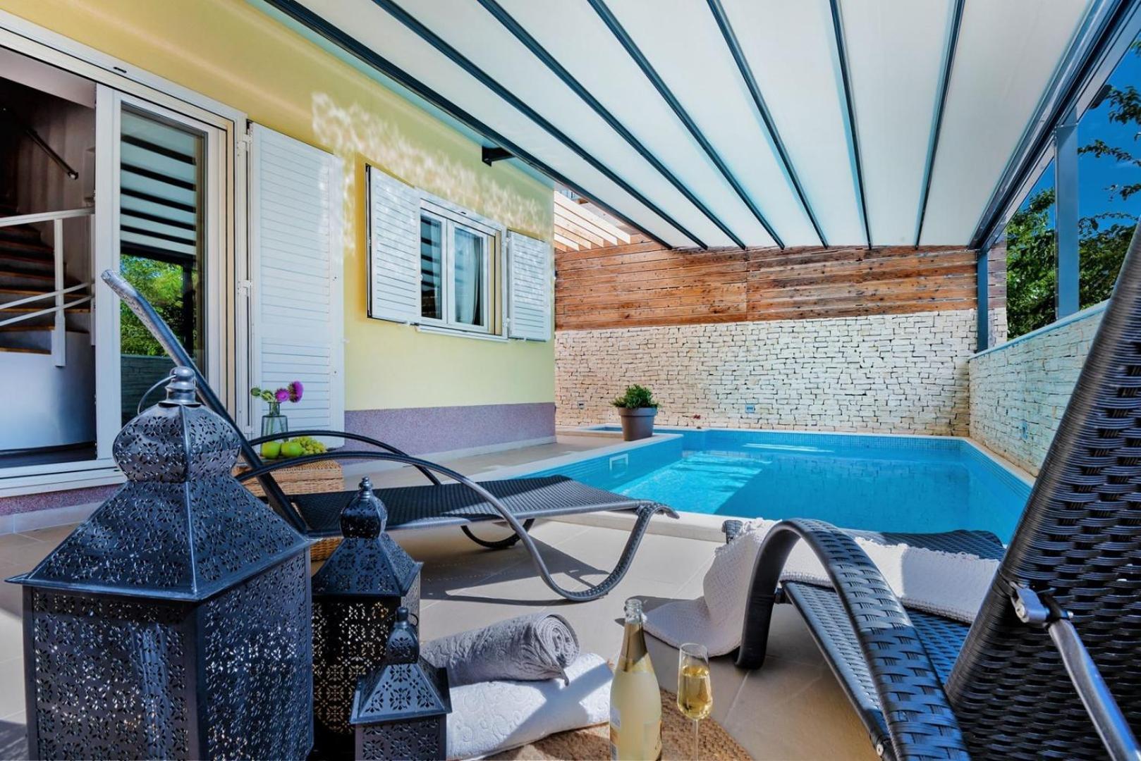 Luxury Villa Lelu With Heated Saltwater Pool, Parking, High Speed Internet, Bbq, Žrnovnica Exteriör bild