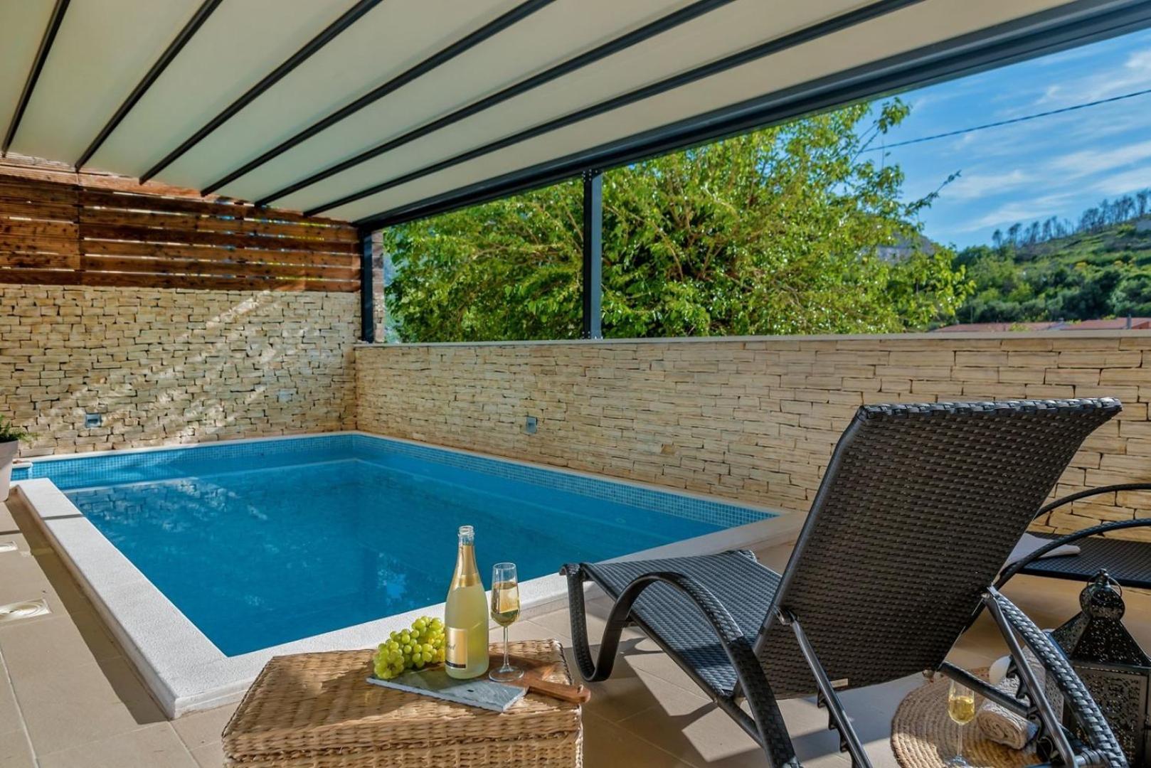 Luxury Villa Lelu With Heated Saltwater Pool, Parking, High Speed Internet, Bbq, Žrnovnica Exteriör bild